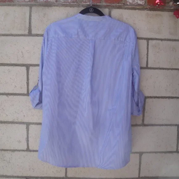 Sold Ivanka Trump Blouse Women Size Large Blue White Stripe Preppy East Coast - Picture 4 of 4